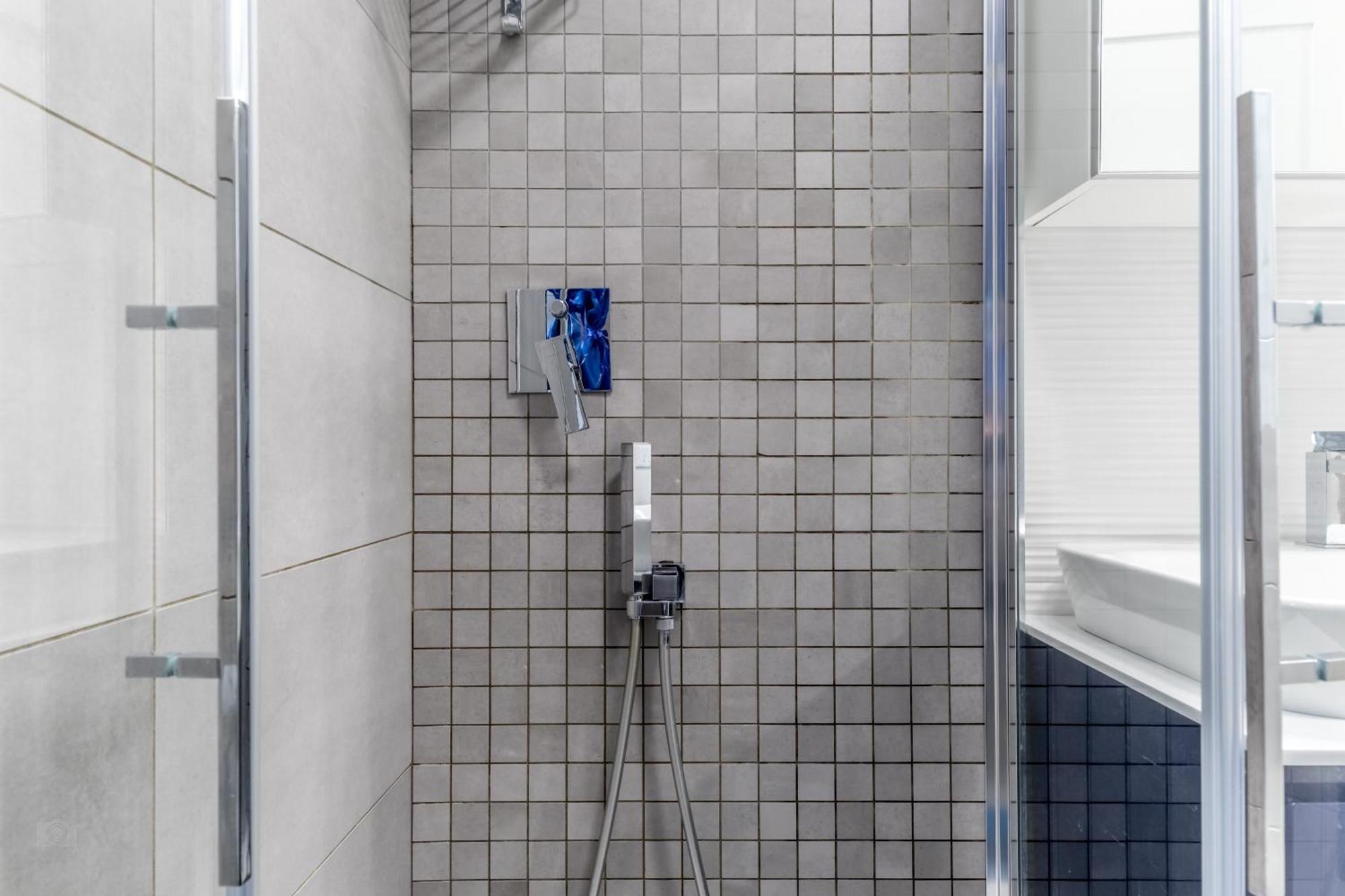 White Living R-Home Rom Eksteriør billede